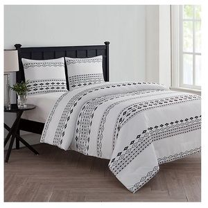 VCNY Home Azteca 3 piece Full/Queen Duvet Set